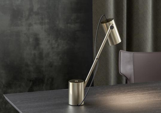 Настольная лампа от фабрики Edizioni Design модель Ed005