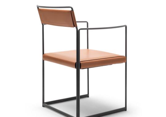 Стул от фабрики Epònimo модель Ne Outline Chair