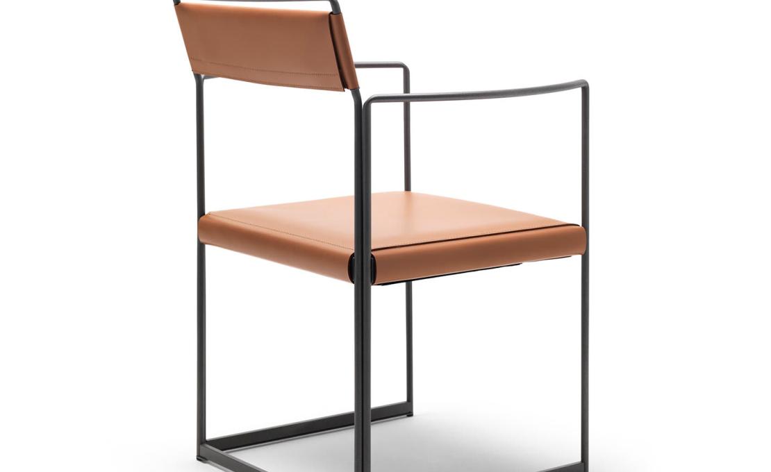 Стул от фабрики Epònimo модель Ne Outline Chair