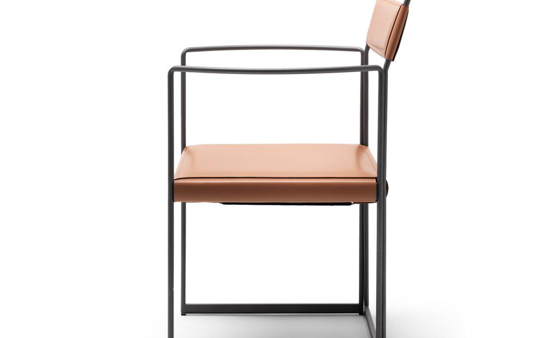Стул от фабрики Epònimo модель Ne Outline Chair