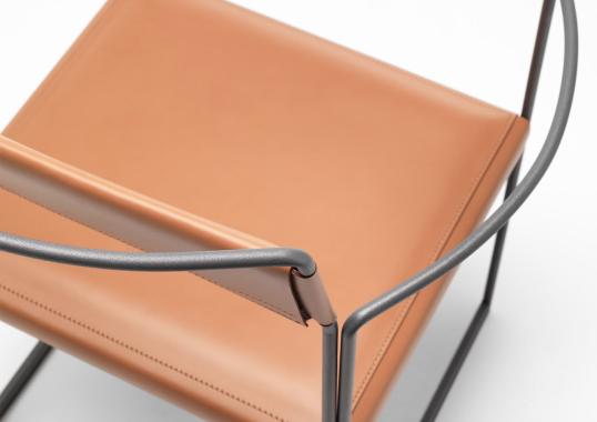 Стул от фабрики Epònimo модель Ne Outline Chair