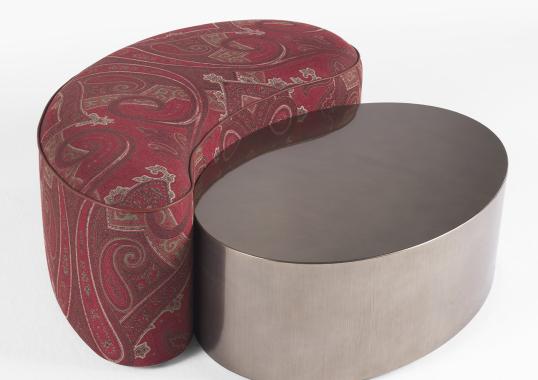 Пуфы от фабрики ETRO Home Interiors модель Goa №1