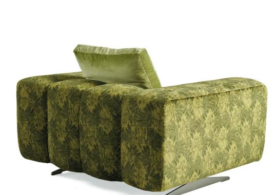 Кресло от фабрики ETRO Home Interiors модель Ratio Up