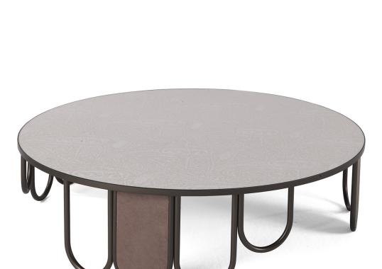 Журнальный столик от фабрики ETRO Home Interiors модель Chandra