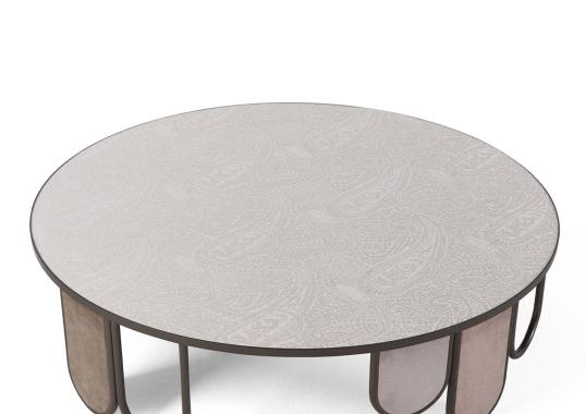 Журнальный столик от фабрики ETRO Home Interiors модель Chandra