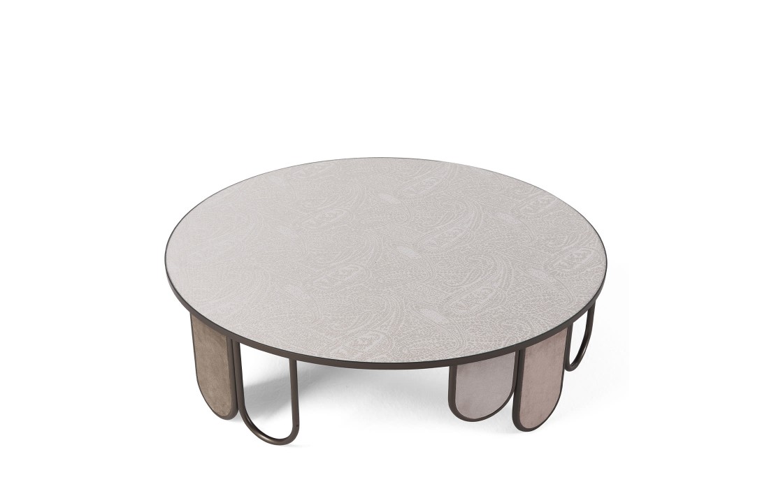 Журнальный столик от фабрики ETRO Home Interiors модель Chandra