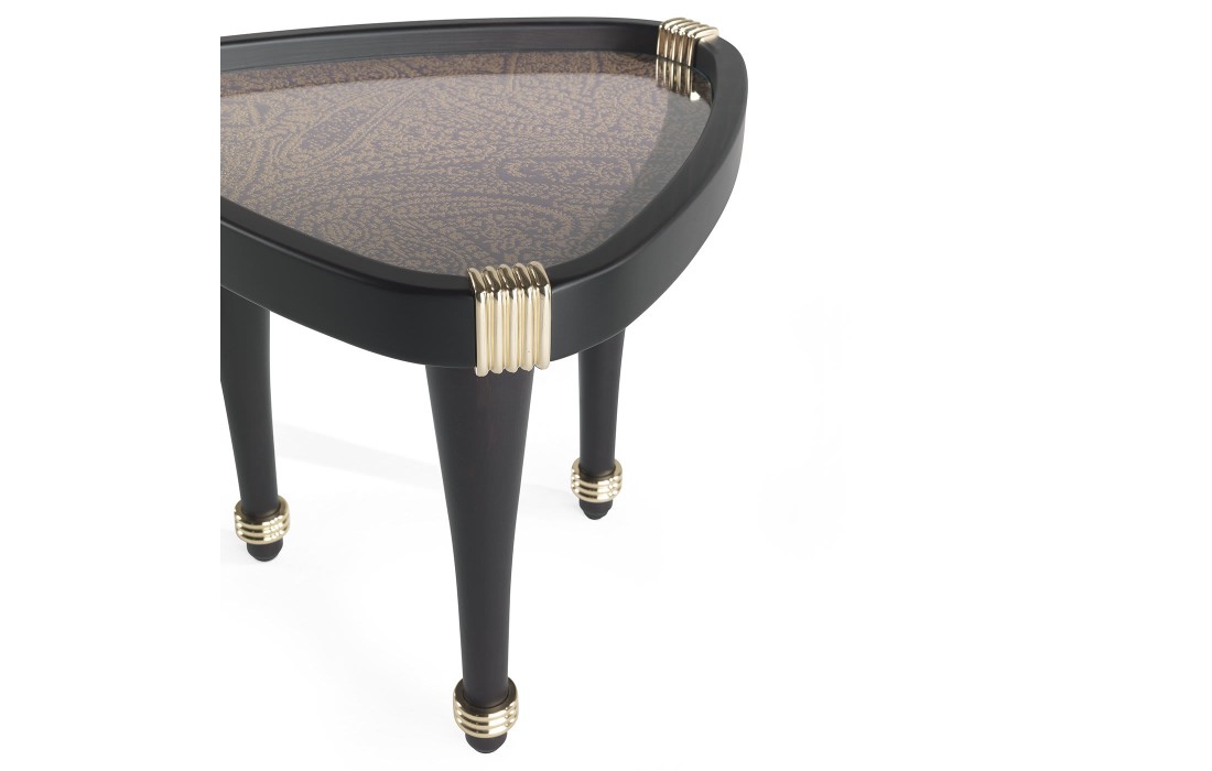Журнальный столик от фабрики ETRO Home Interiors модель Axum