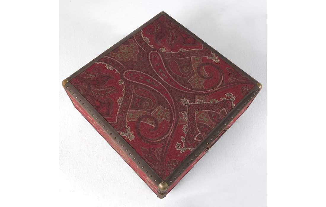 Кресло для отдыха от фабрики ETRO Home Interiors модель Babel Red
