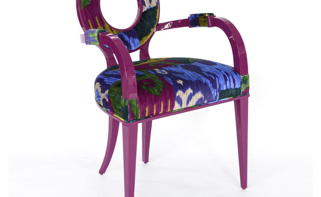 Стул от фабрики Extroverso модель New Moon Magenta 
