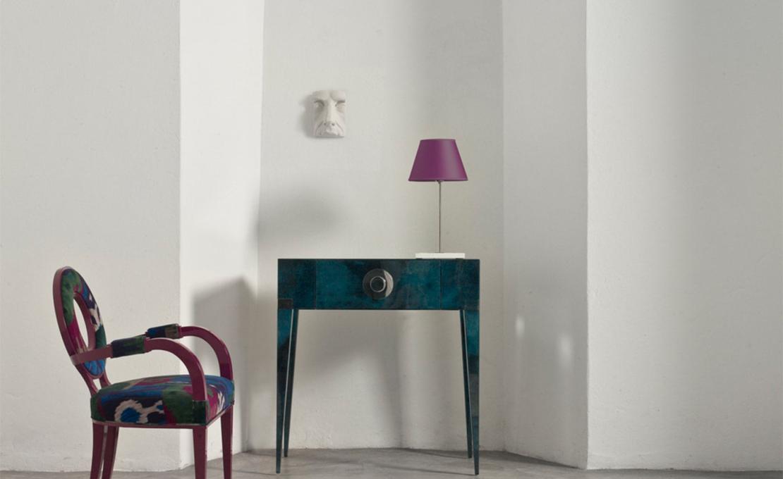 Стул от фабрики Extroverso модель New Moon Magenta 