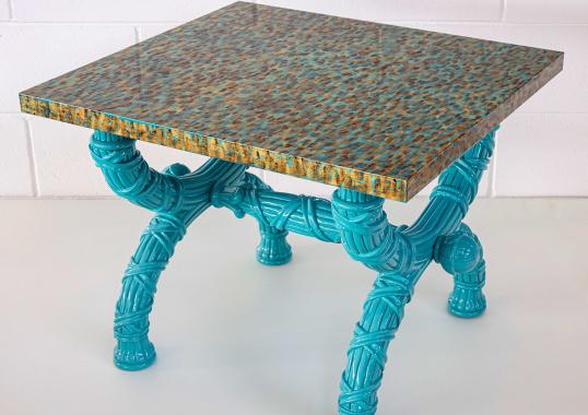 Журнальный столик от фабрики Extroverso модель Turquoise Spider