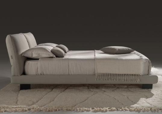 Кровать от фабрики Ferri 1956 модель Beverly