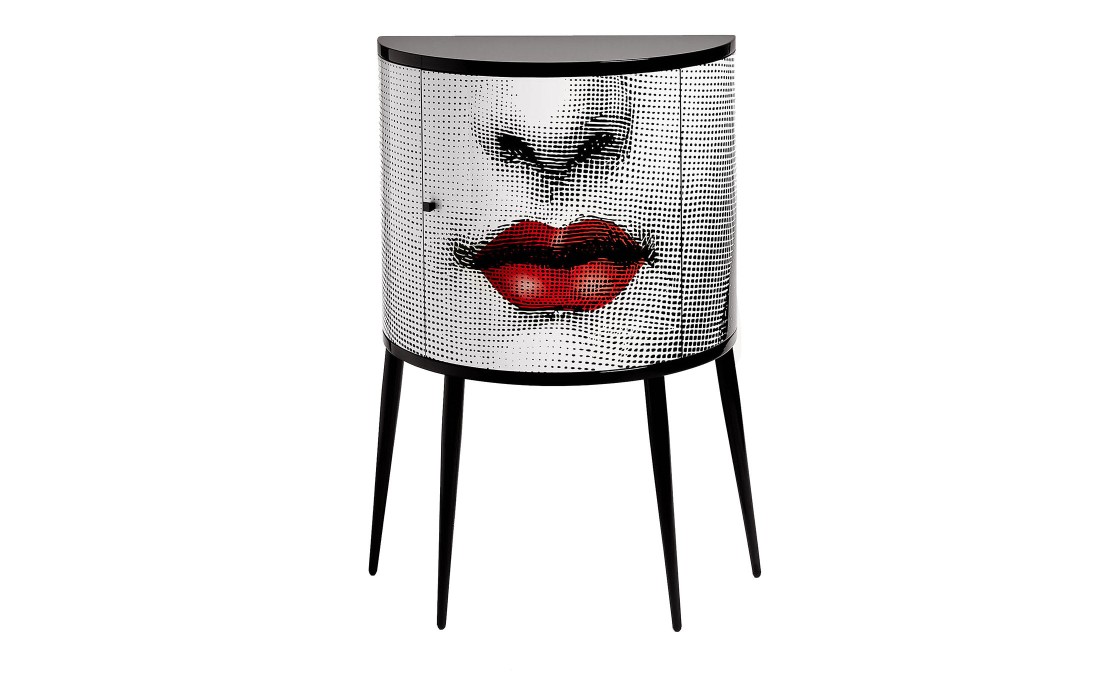 Шкаф от фабрики Fornasetti модель Bocca