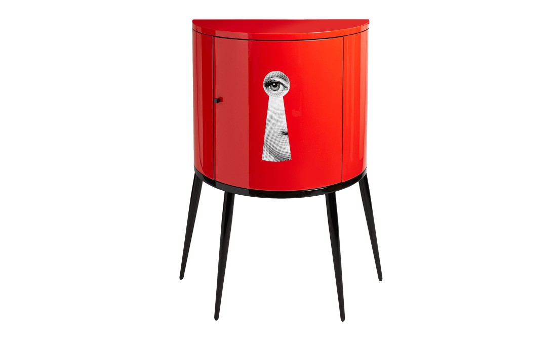 Шкаф от фабрики Fornasetti модель Serratura Red