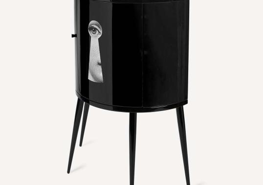 Шкаф от фабрики Fornasetti модель Serratura Black