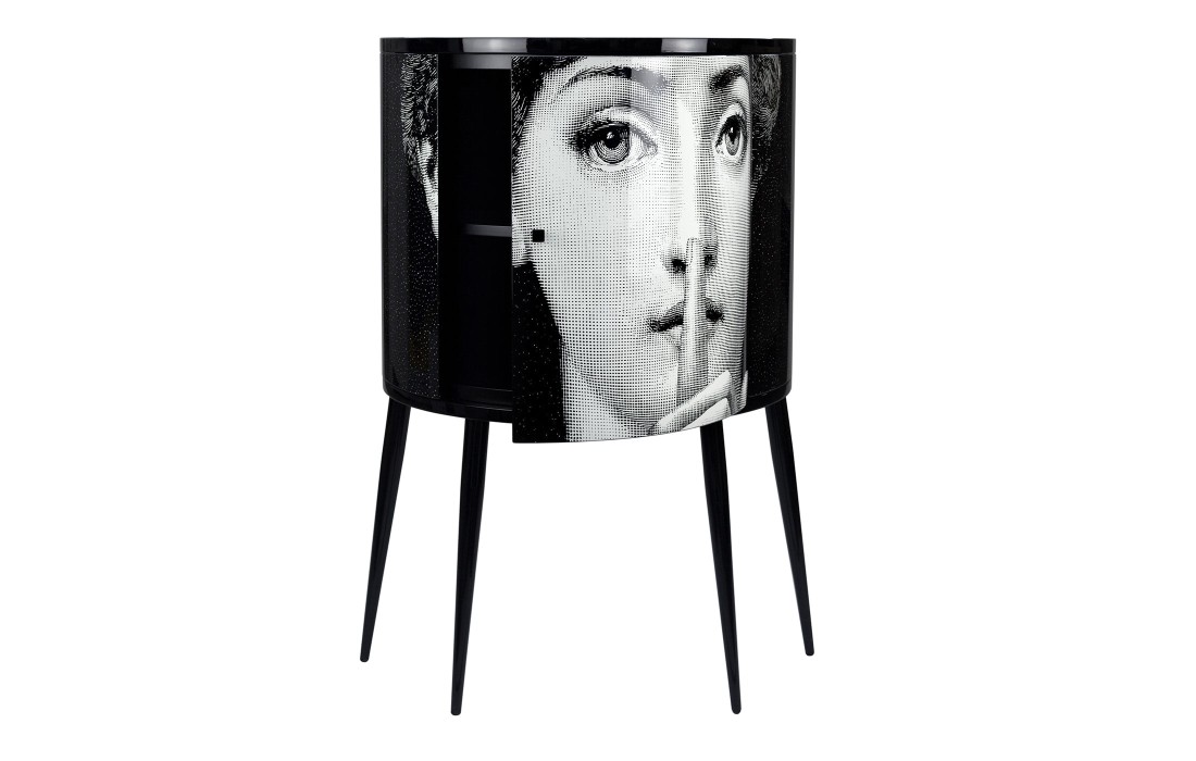 Шкаф от фабрики Fornasetti модель Silenzio