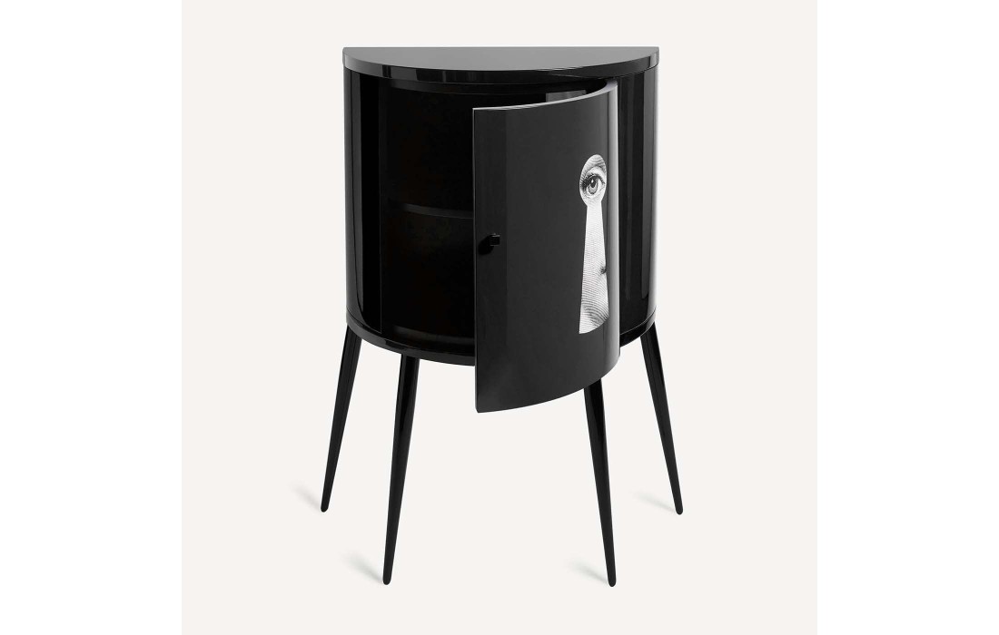 Шкаф от фабрики Fornasetti модель Serratura Black