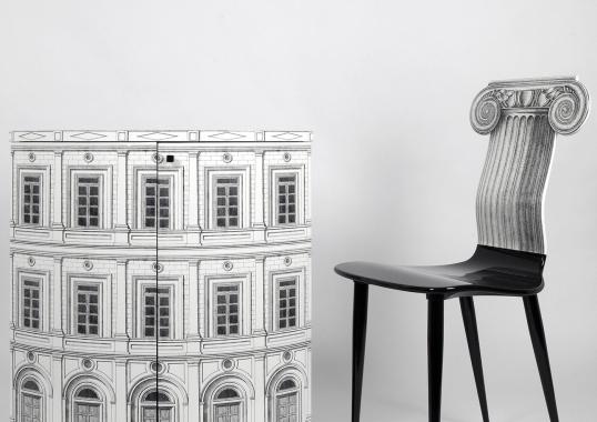 Шкаф от фабрики Fornasetti модель Architettura Black And White