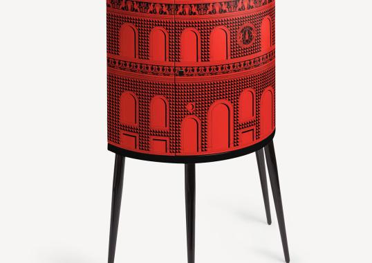 Шкаф от фабрики Fornasetti модель Facciata Quattrocentesca