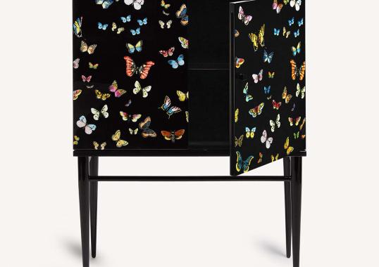 Шкаф от фабрики Fornasetti модель Farfalle Black Raised Small Cabinet