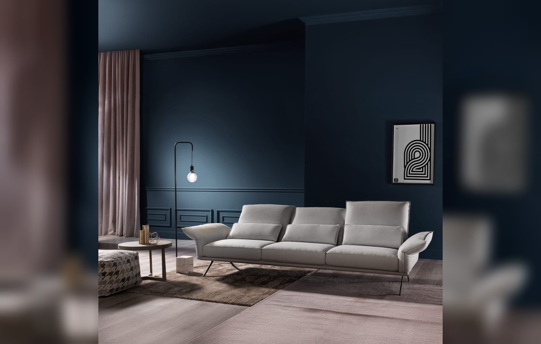 Диван от фабрики Franco Ferri модель Capitolo