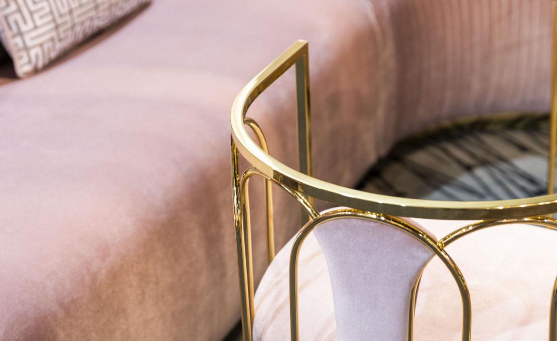 Кресло от фабрики Galbiati Fratelli модель Bella Pink and Gold Brass