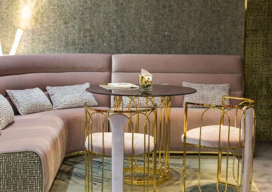 Кресло от фабрики Galbiati Fratelli модель Bella Pink and Gold Brass