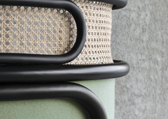 Диван от фабрики Gebrüder Thonet Vienna GmbH (GTV) – Wiener GTV Design модель Targa 