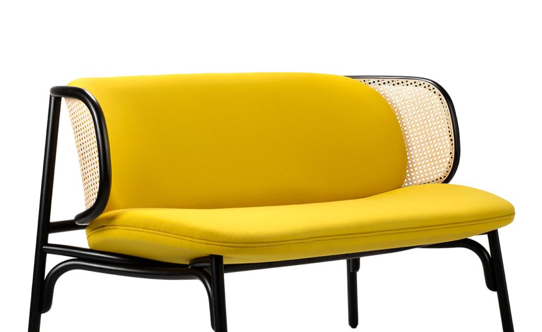 Диван от фабрики Gebrüder Thonet Vienna GmbH (GTV) – Wiener GTV Design модель Suzenne 