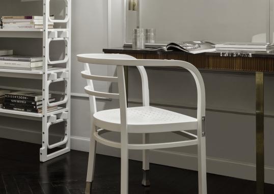 Стул от фабрики Gebrüder Thonet Vienna GmbH (GTV) – Wiener GTV Design модель Postsparkasse