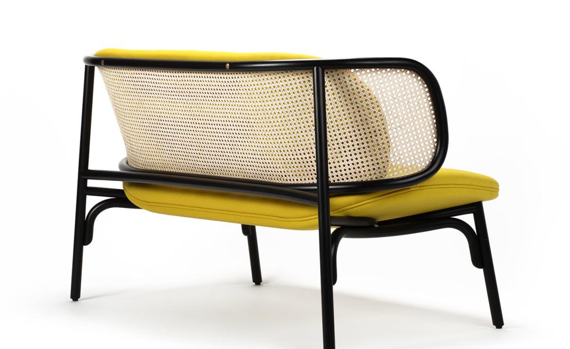 Диван от фабрики Gebrüder Thonet Vienna GmbH (GTV) – Wiener GTV Design модель Suzenne 