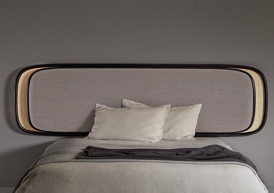 Кровать от фабрики Gebrüder Thonet Vienna GmbH (GTV) – Wiener GTV Design модель Rue 