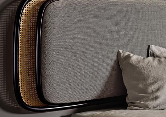 Кровать от фабрики Gebrüder Thonet Vienna GmbH (GTV) – Wiener GTV Design модель Rue 
