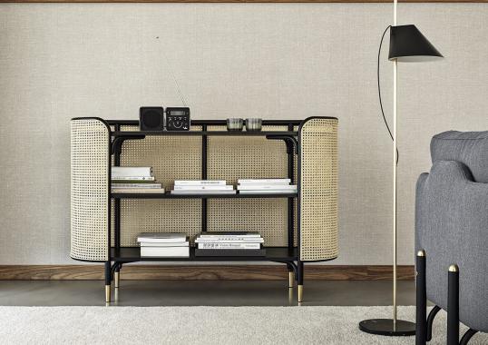 Консоль от фабрики Gebrüder Thonet Vienna GmbH (GTV) – Wiener GTV Design модель MOS 