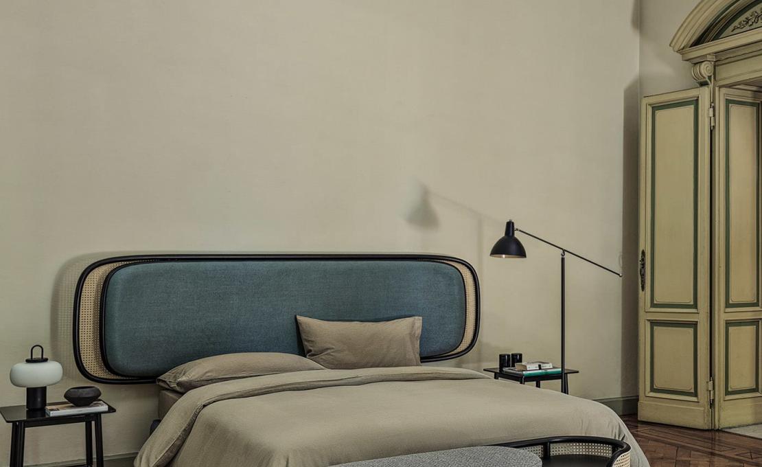 Кровать от фабрики Gebrüder Thonet Vienna GmbH (GTV) – Wiener GTV Design модель Rue 