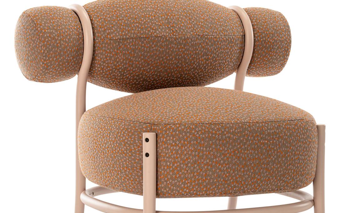 Кресло для отдыха от фабрики Gebrüder Thonet Vienna GmbH (GTV) – Wiener GTV Design модель Chignon Accent Lounge Chair 