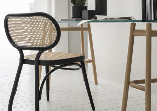Стул от фабрики Gebrüder Thonet Vienna GmbH (GTV) – Wiener GTV Design модель Bodystuhl 