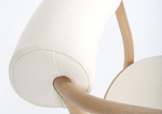 Стул от фабрики Gebrüder Thonet Vienna GmbH (GTV) – Wiener GTV Design модель Loop White 