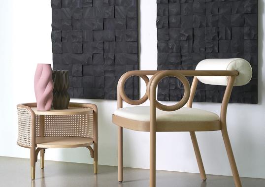 Стул от фабрики Gebrüder Thonet Vienna GmbH (GTV) – Wiener GTV Design модель Loop White 