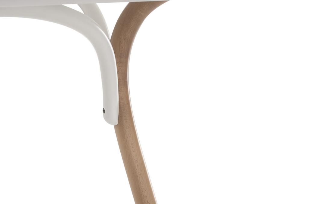 Стол обеденный от фабрики Gebrüder Thonet Vienna GmbH (GTV) – Wiener GTV Design модель Arch 