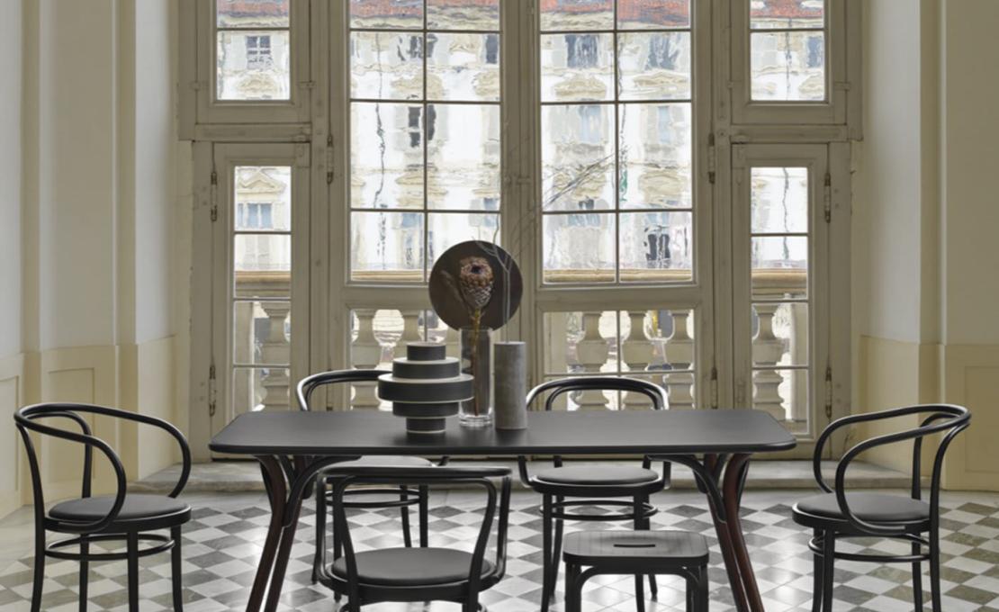 Стол обеденный от фабрики Gebrüder Thonet Vienna GmbH (GTV) – Wiener GTV Design модель Arch 