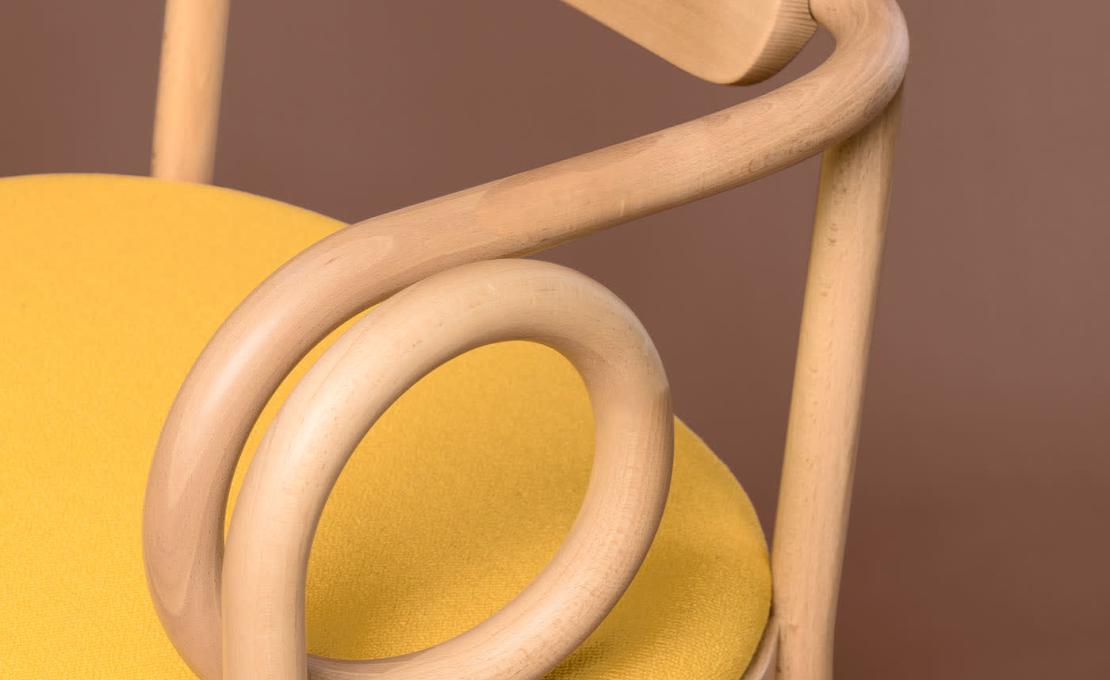 Стул от фабрики Gebrüder Thonet Vienna GmbH (GTV) – Wiener GTV Design модель Loop 