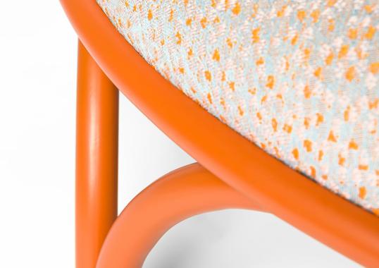 Пуфы от фабрики Gebrüder Thonet Vienna GmbH (GTV) – Wiener GTV Design модель Arcadia Orange