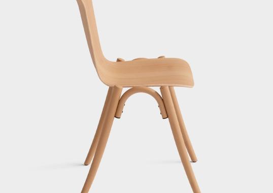 Стул от фабрики Gebrüder Thonet Vienna GmbH (GTV) – Wiener GTV Design модель You Wood 
