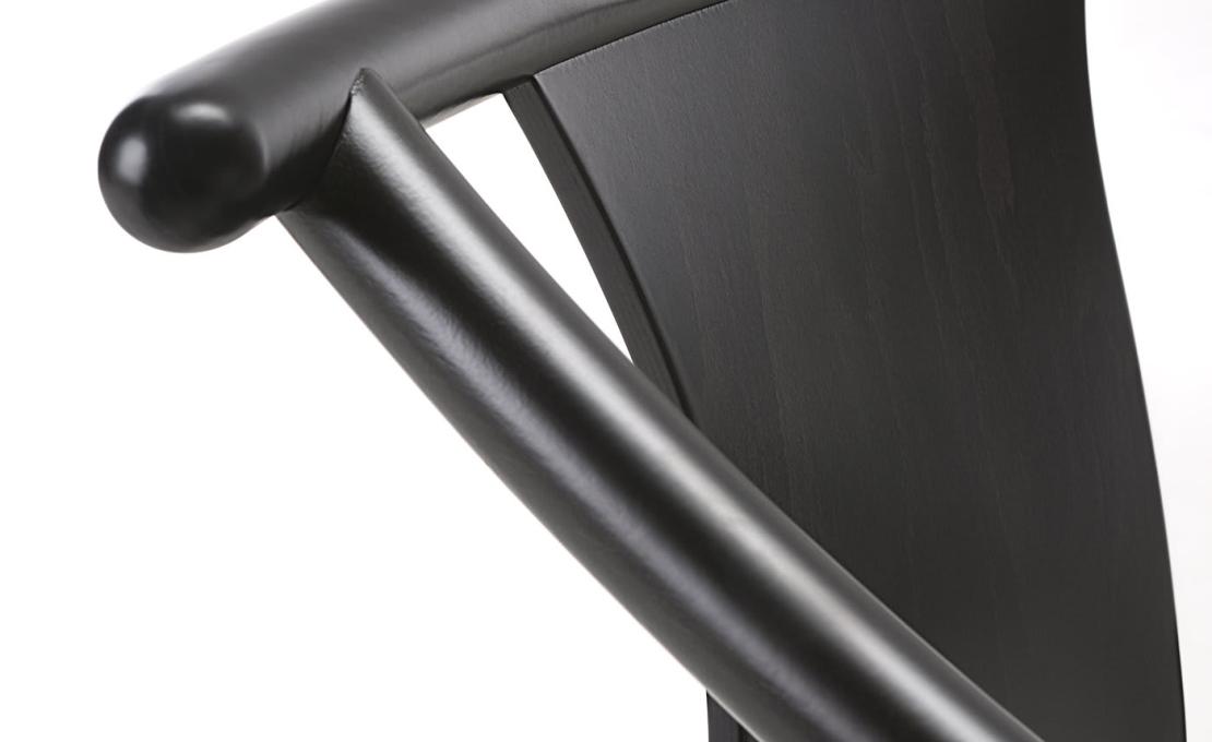 Стул от фабрики Gebrüder Thonet Vienna GmbH (GTV) – Wiener GTV Design модель Magistretti 03 01 