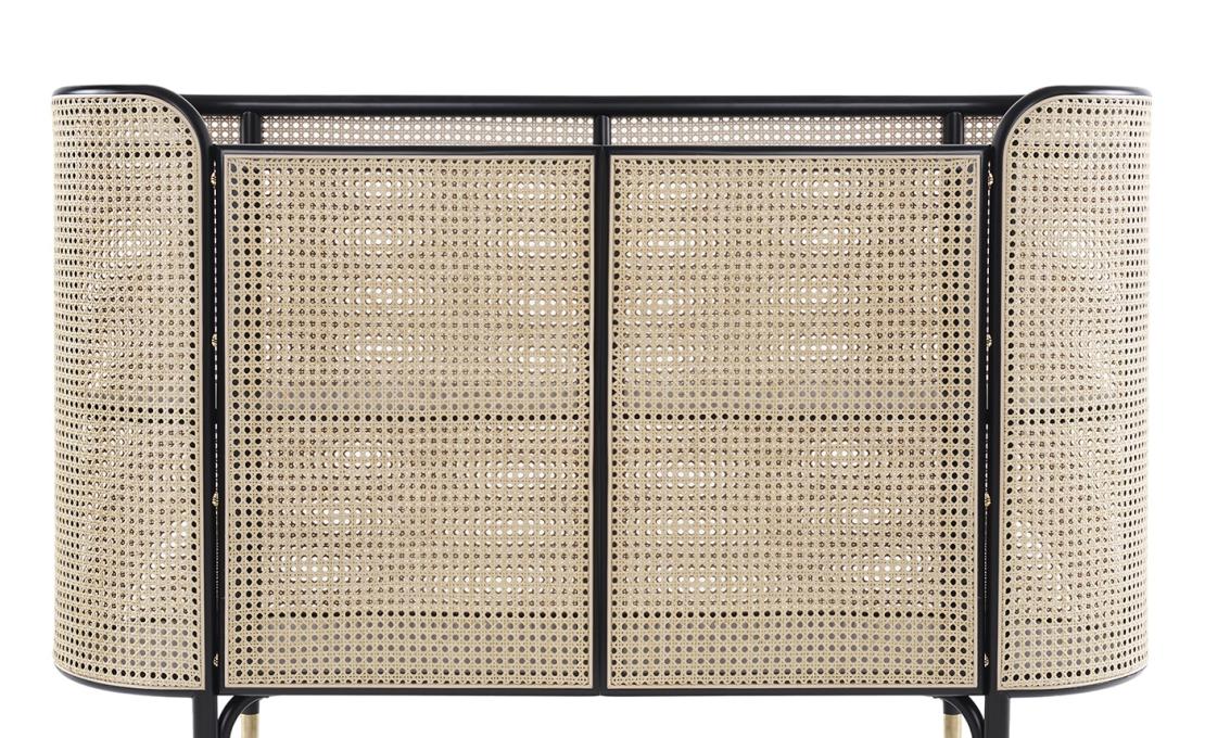 Шкаф от фабрики Gebrüder Thonet Vienna GmbH (GTV) – Wiener GTV Design модель MOS Cabinet 