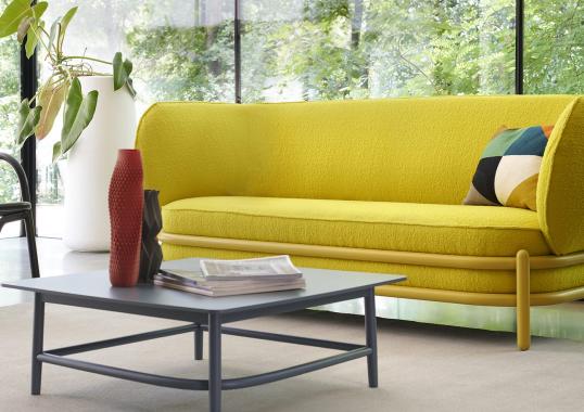 Диван от фабрики Gebrüder Thonet Vienna GmbH (GTV) – Wiener GTV Design модель Luftballon Yellow Sofa 200