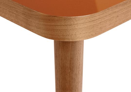 Стол обеденный от фабрики Gebrüder Thonet Vienna GmbH (GTV) – Wiener GTV Design модель SÄULE scotch brown