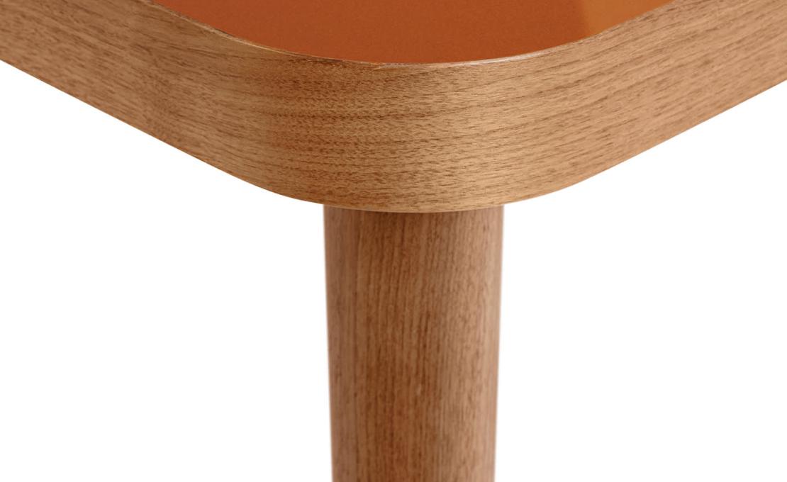 Стол обеденный от фабрики Gebrüder Thonet Vienna GmbH (GTV) – Wiener GTV Design модель SÄULE scotch brown