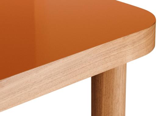 Стол обеденный от фабрики Gebrüder Thonet Vienna GmbH (GTV) – Wiener GTV Design модель SÄULE scotch brown